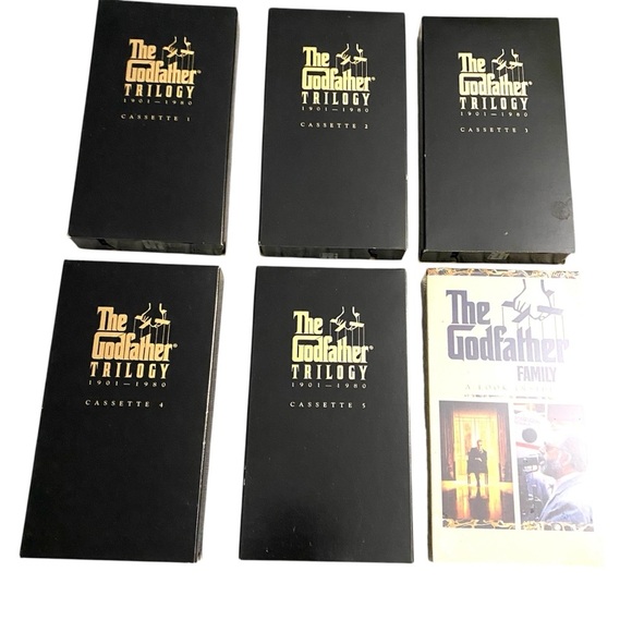 The Godfather Trilogy 1901-1980 VHS Box set Collectors Edition Vintage Extended - Picture 7 of 10